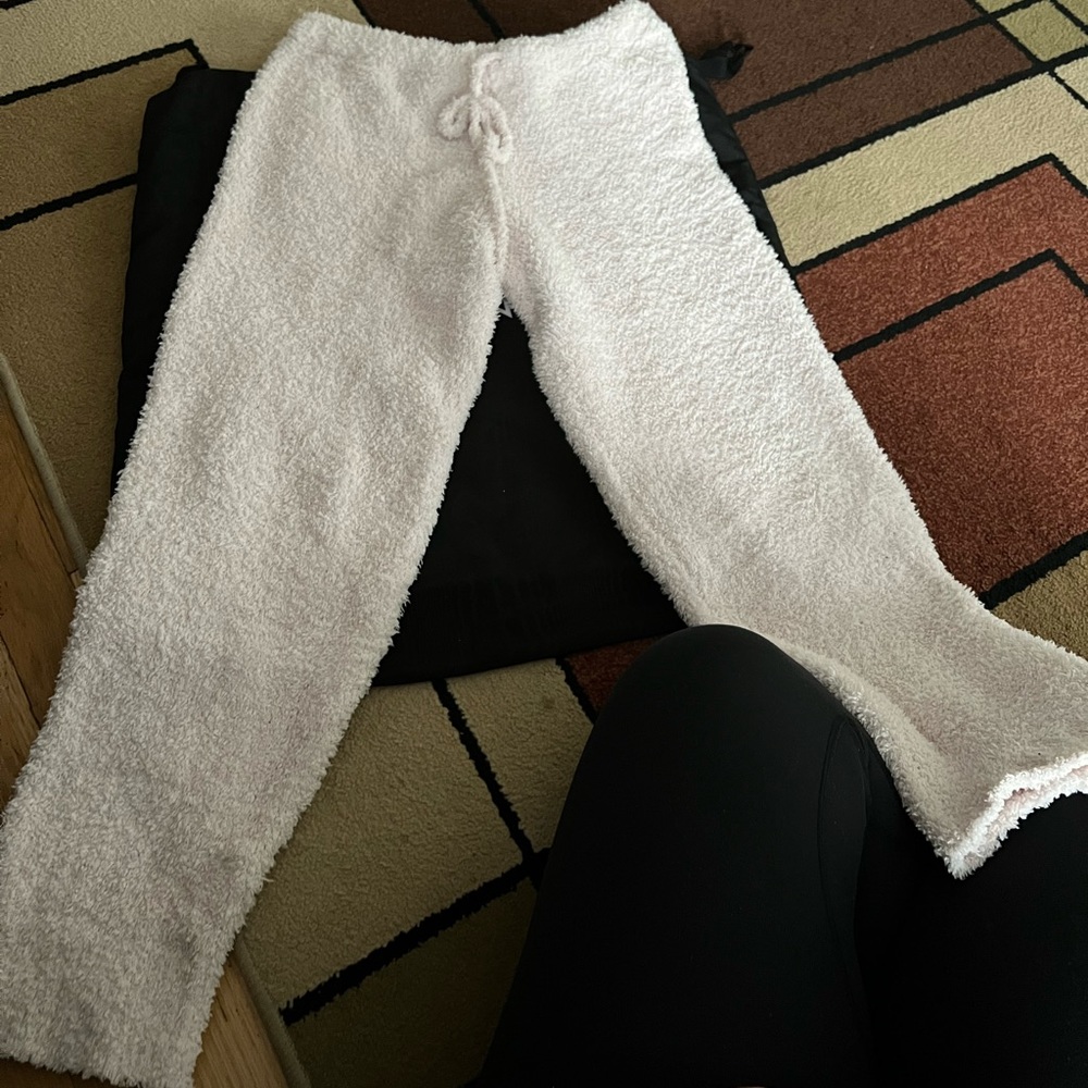 *never worn* fuzzy Honeybum pants